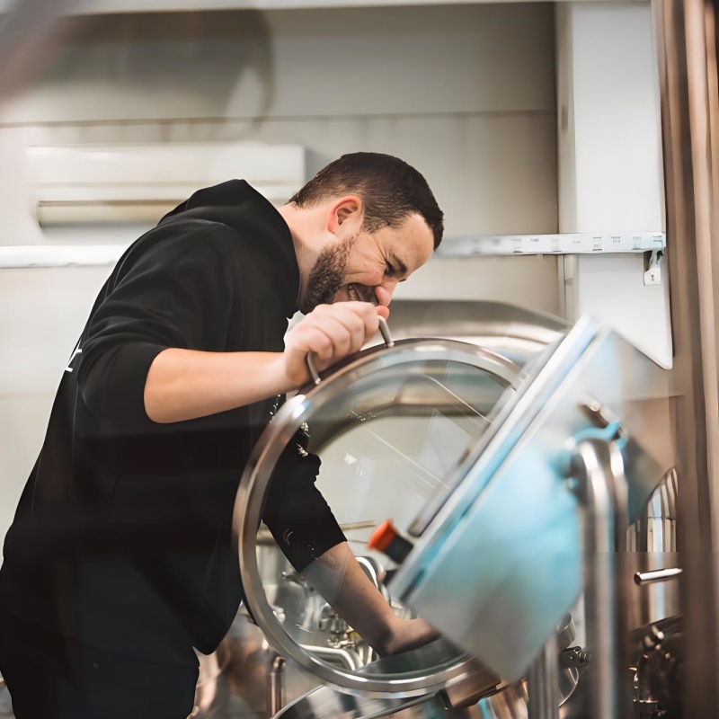 Commercial Craft Brewery Equipment Composition
